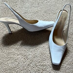 Karen Scott white leather women’s heels - size 10